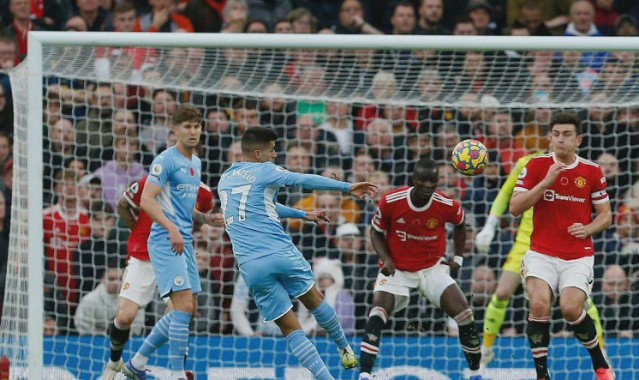  曼联后防漏洞频现遭遇两连败