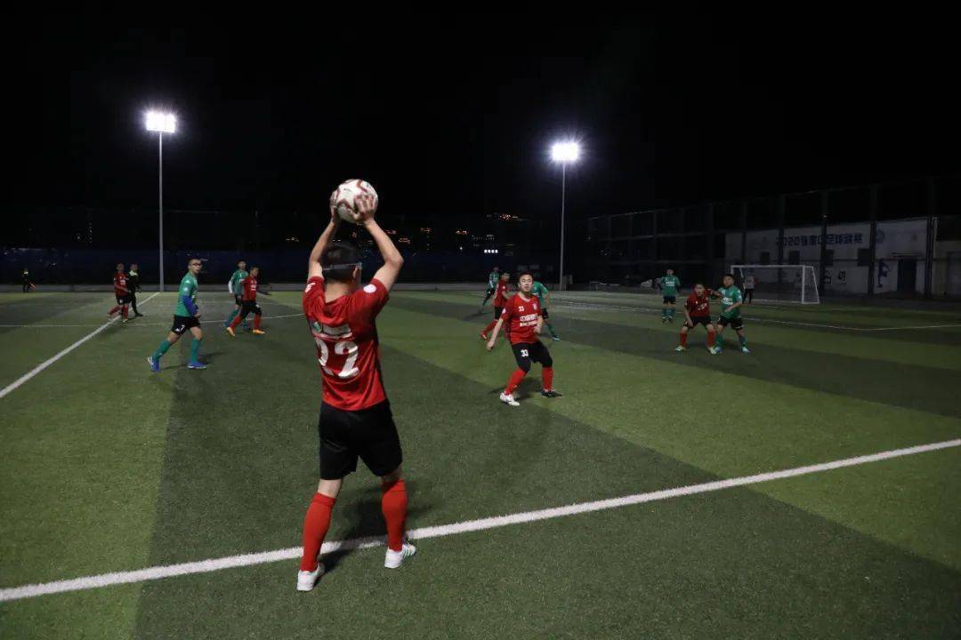  南特进攻多点开花,客场大胜逃离降级泥潭  