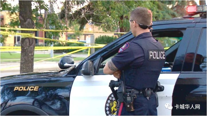 一电竞- 多特蒙德客场大巴遭极端球迷袭击，警方介入调查